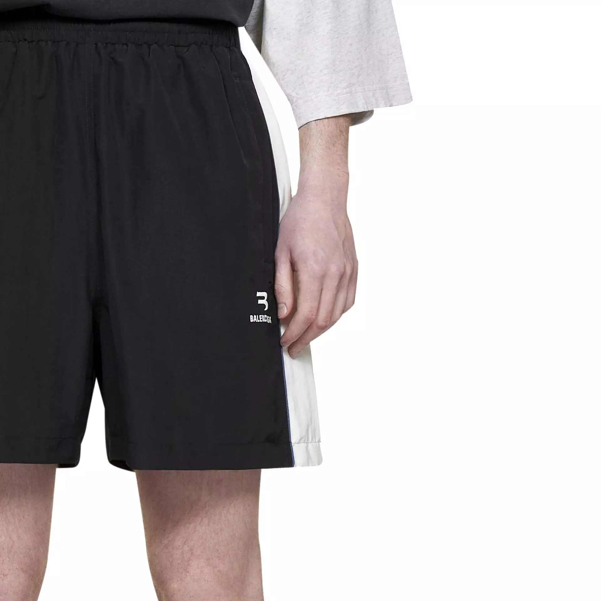 Balenciaga logo shorts - One result