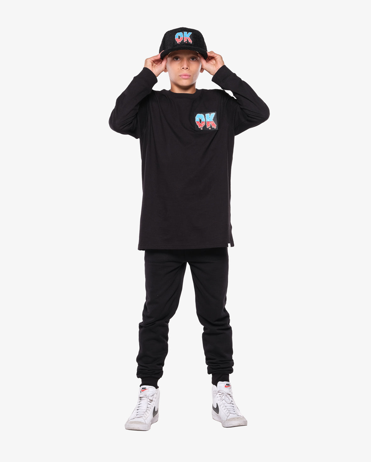 Black Gradient Long Sleeve Tee by BOB OK