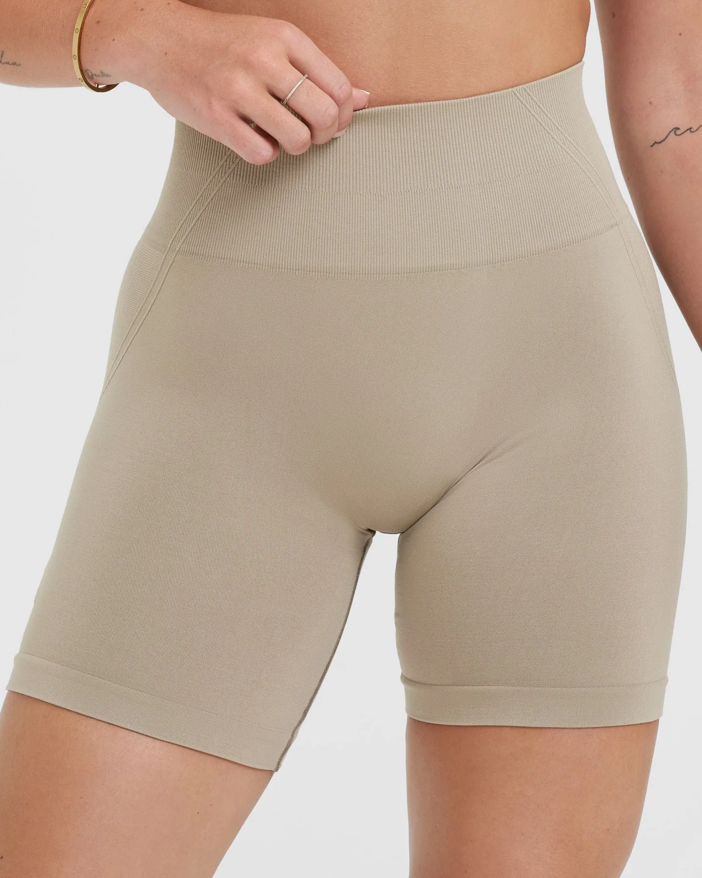 Effortless Shorts | Washed Sandstone