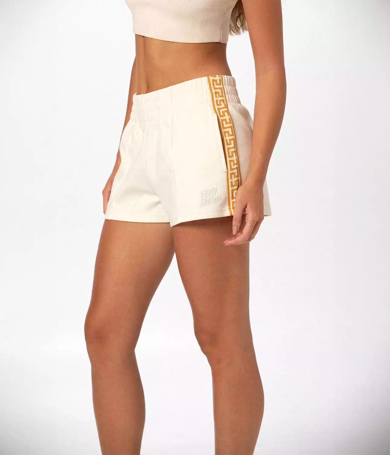 geo cream shorts