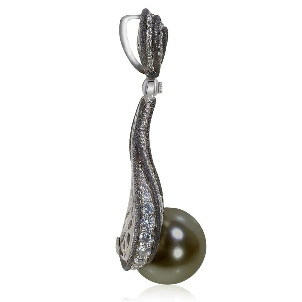 Gold Twist Pendant - Tahitian Pearl & Diamond Embellishments