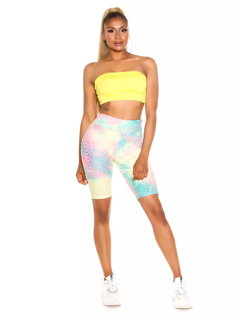 KouCla Shorts with Multicolor Push-up Design