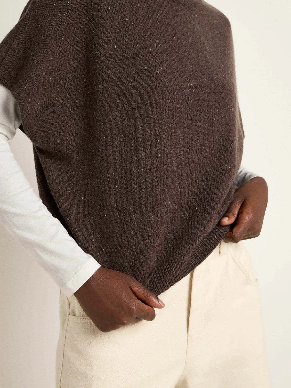 Brown Sleeveless Sweater - Men's Fashion Jump.start.