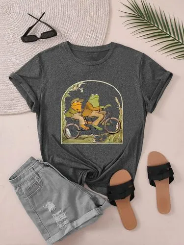 Women's Short Sleeve T-Shirt - Casual Frog Theme